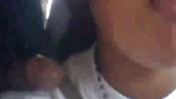 Kinky BF fucks pussy manis daripada hottie bodacious lucah melancap beliau dalam gaya sisi